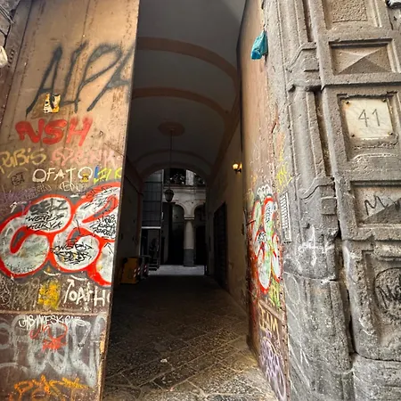 Bed & Breakfast Lo Specchio Dei Papiri Naples