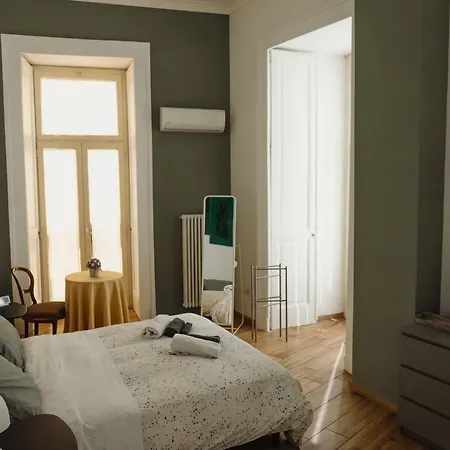 Lo Specchio Dei Papiri 4*