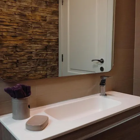 Lo Specchio Dei Papiri Bed & Breakfast