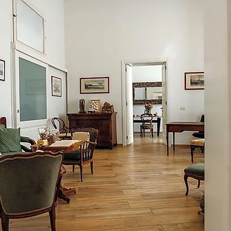 Lo Specchio Dei Papiri